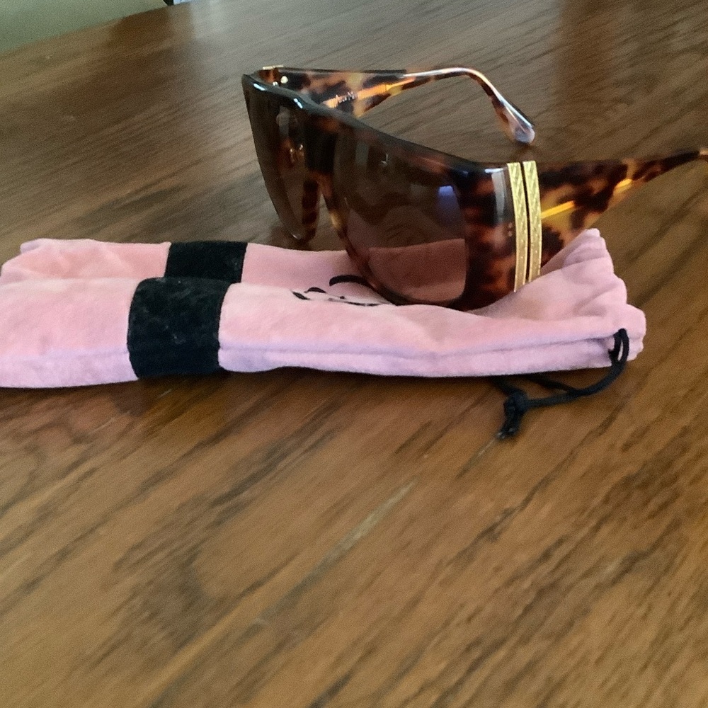 Tortoise Shell Sunglasses with Gold Accents
